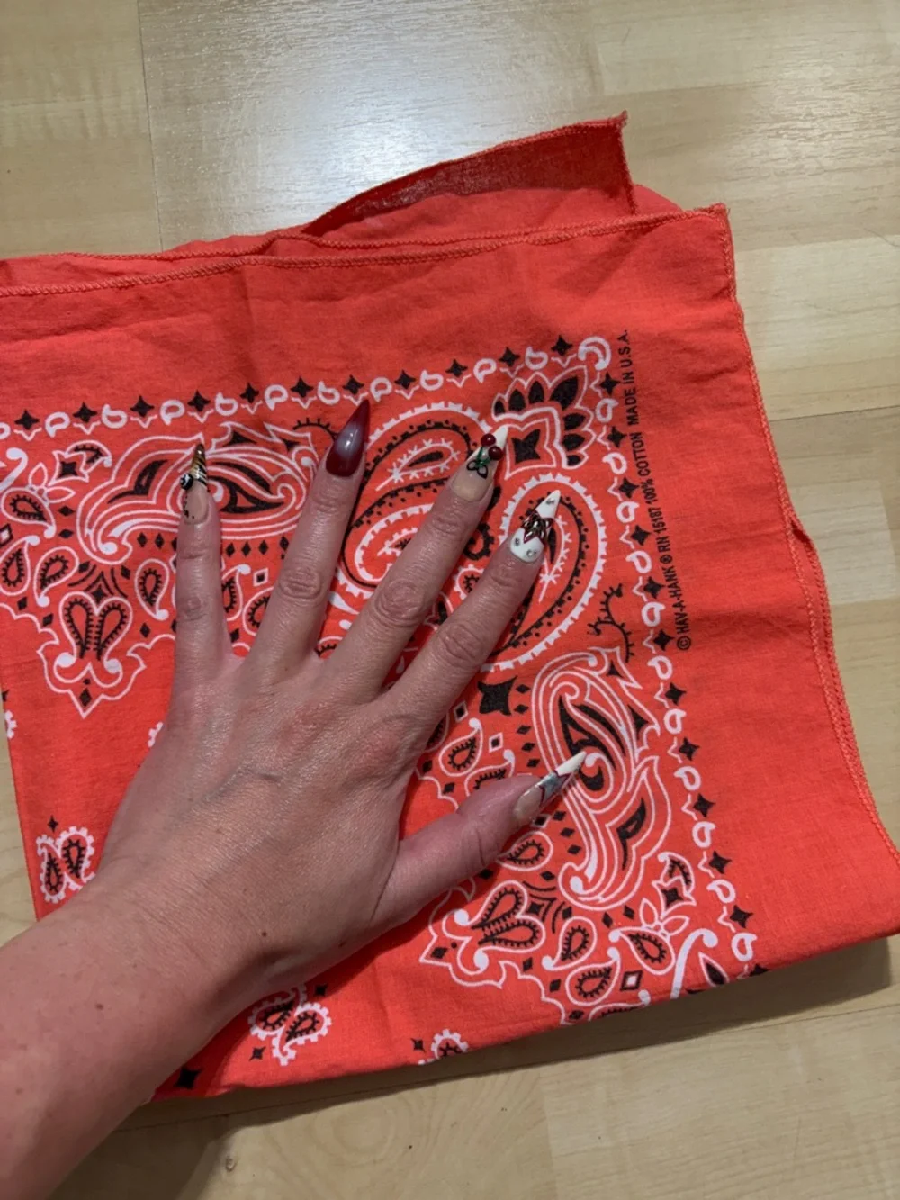 Men's Red Paisley Bandana Scarf - Classic Square Accessory